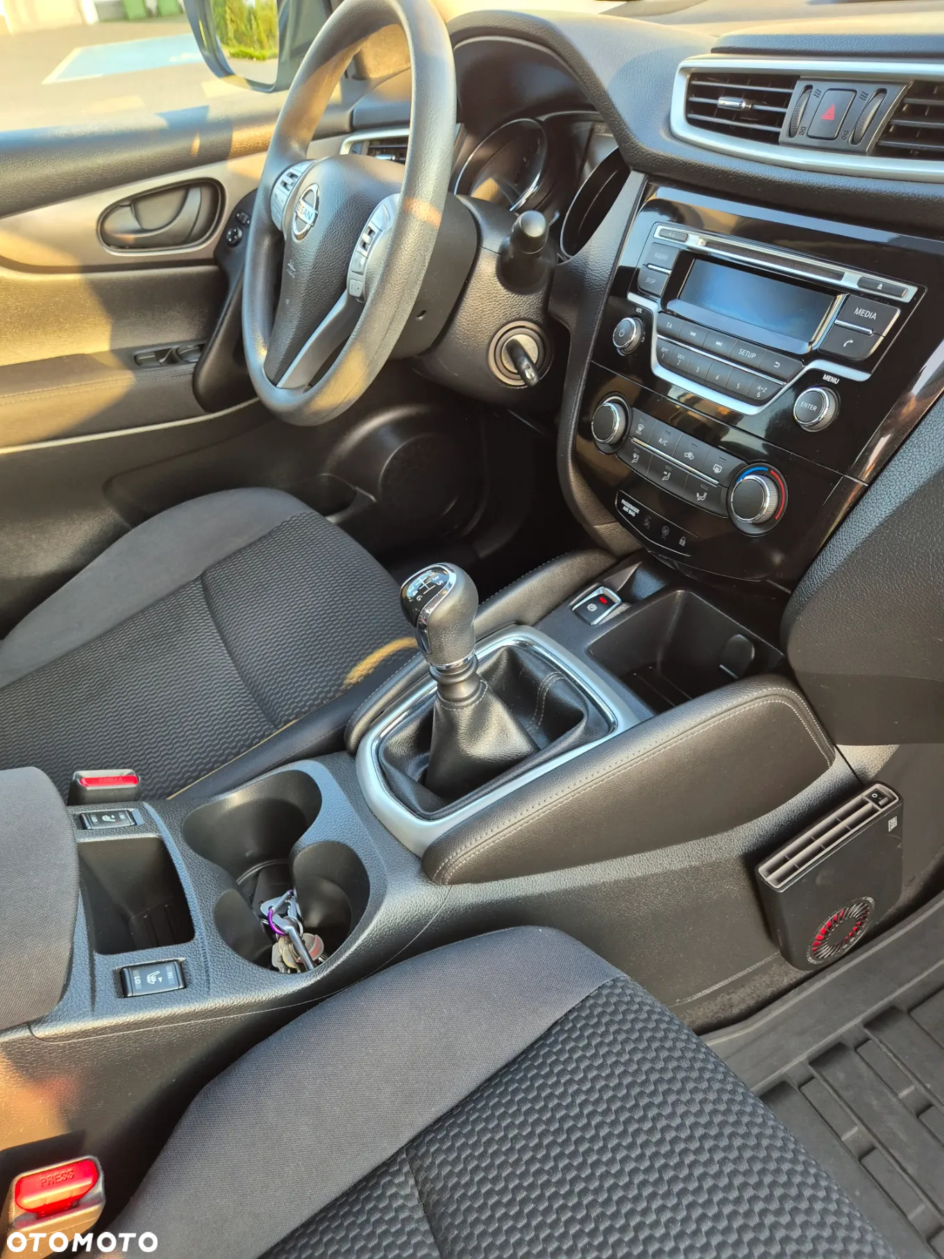 Nissan Qashqai 1.2 DIG-T N-Connecta EU6 - 14