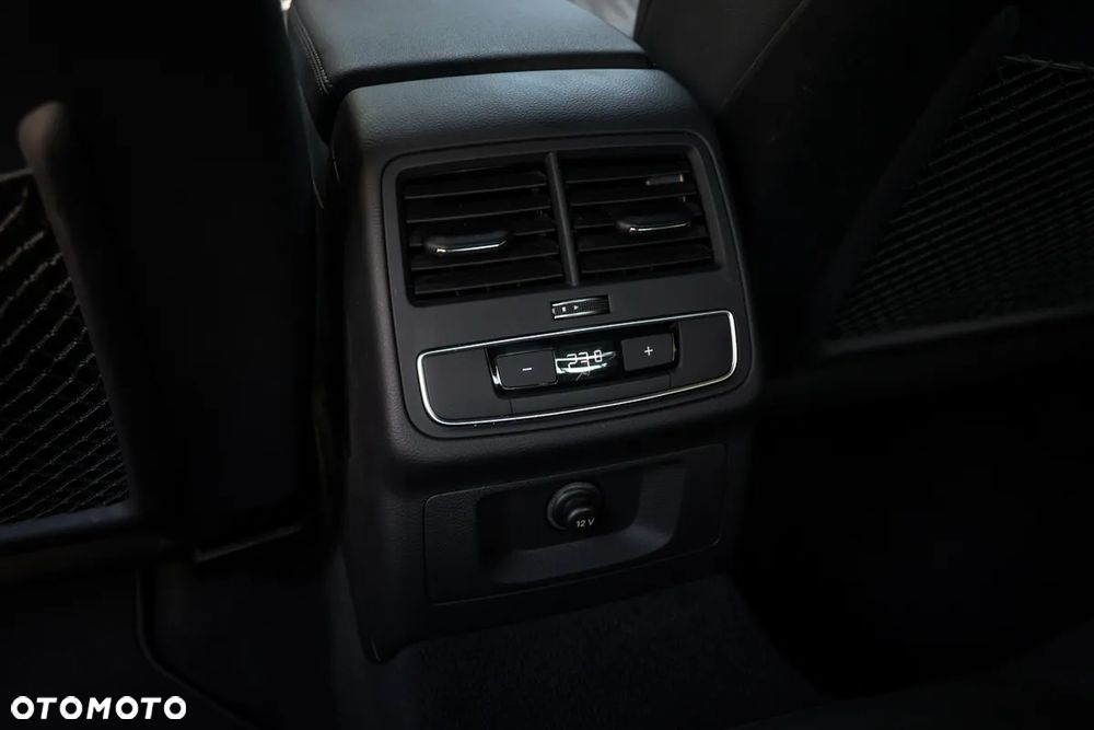 Audi A4 Limousine 40 TDI quattro S tronic S line - 37