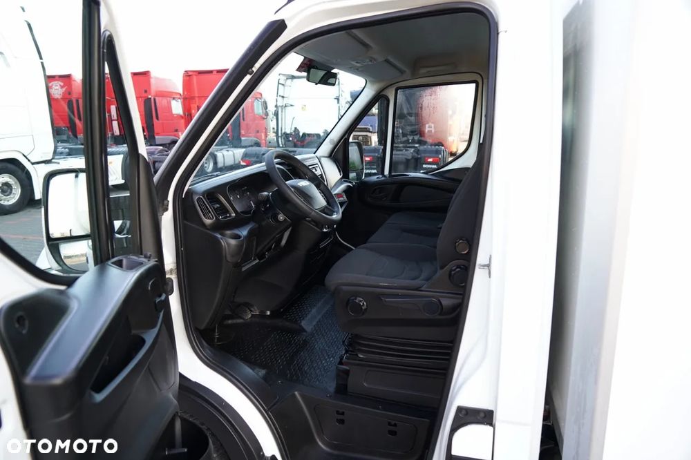 Iveco DAILY 35-130 / CHŁODNIA / AGREGAT CARRIER PULSOR 400 / - - 27