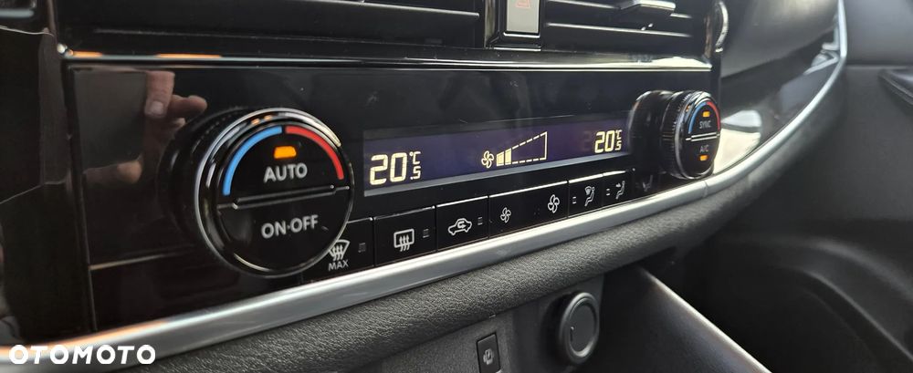 Nissan Qashqai 1.3 DIG-T MHEV Xtronic N-Connecta - 28