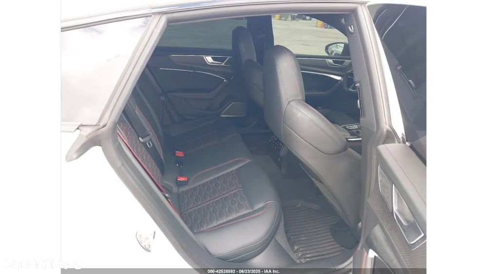 Audi RS7 Sportback - 12