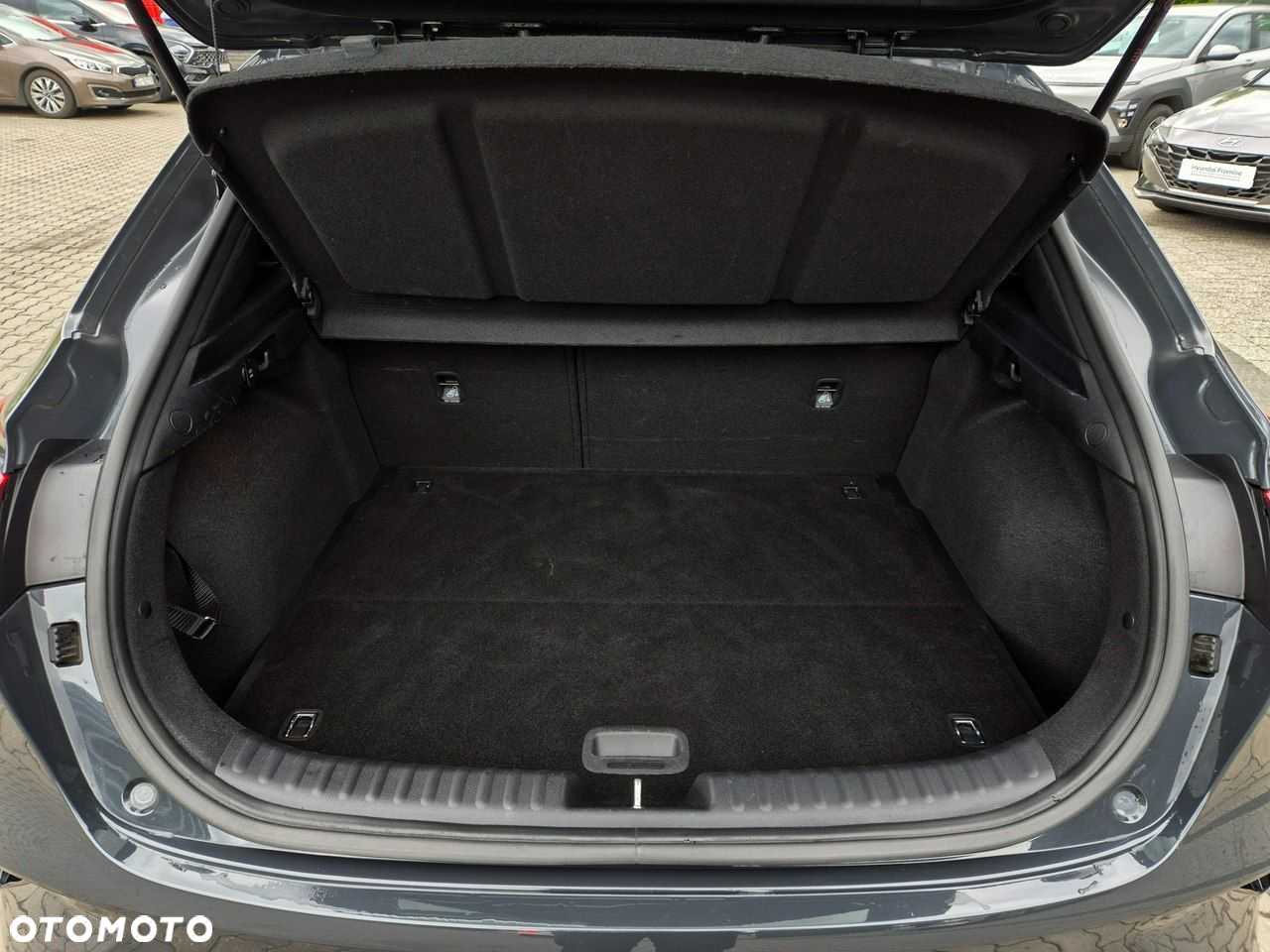 Kia XCeed - 33