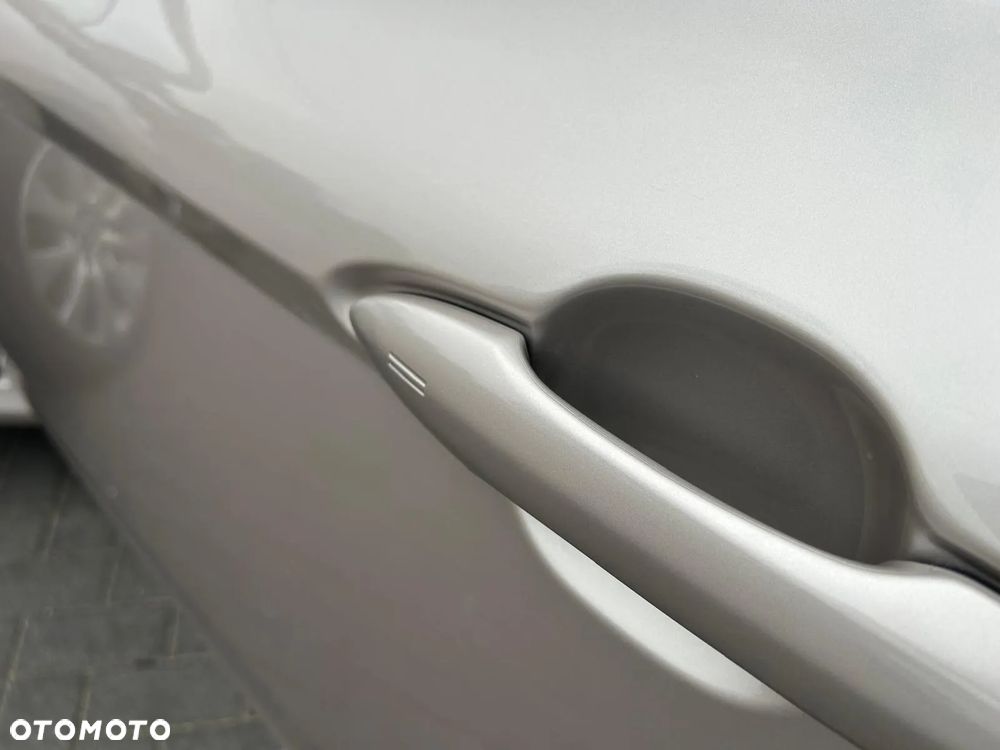 Toyota Camry 2.5 Hybrid Comfort CVT - 11