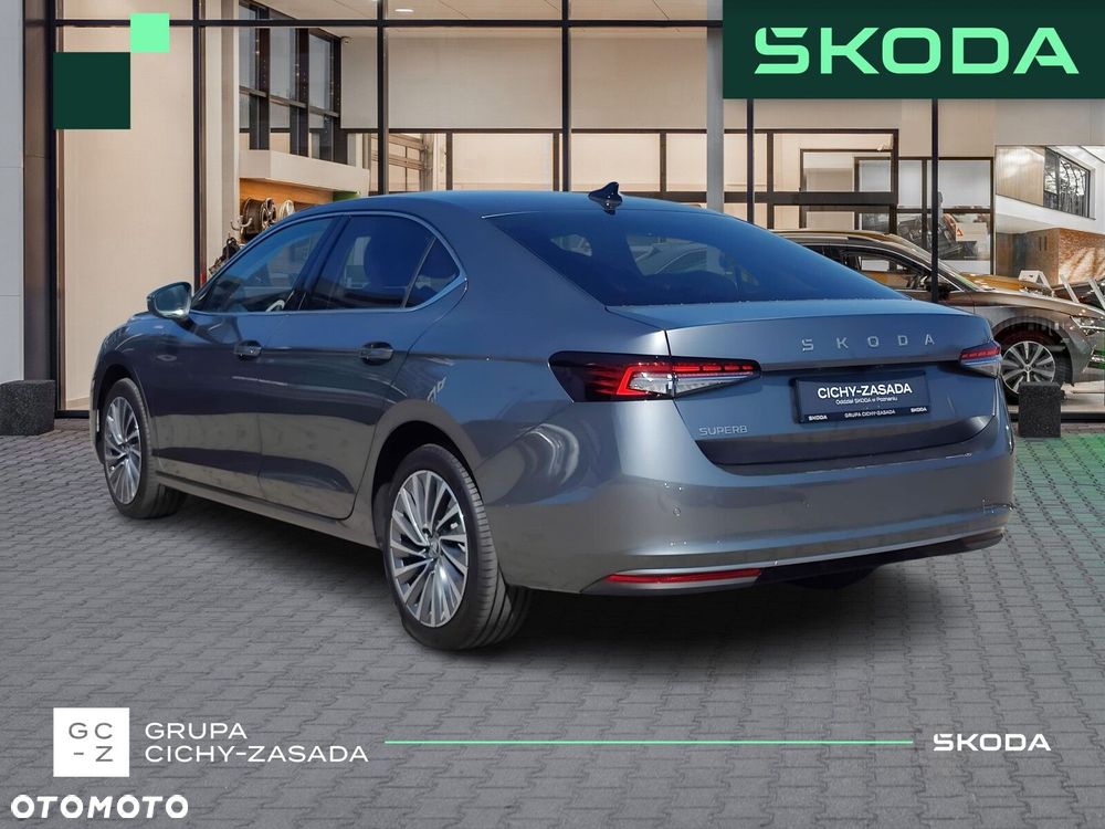 Skoda Superb 2.0 TSI L&K DSG - 4