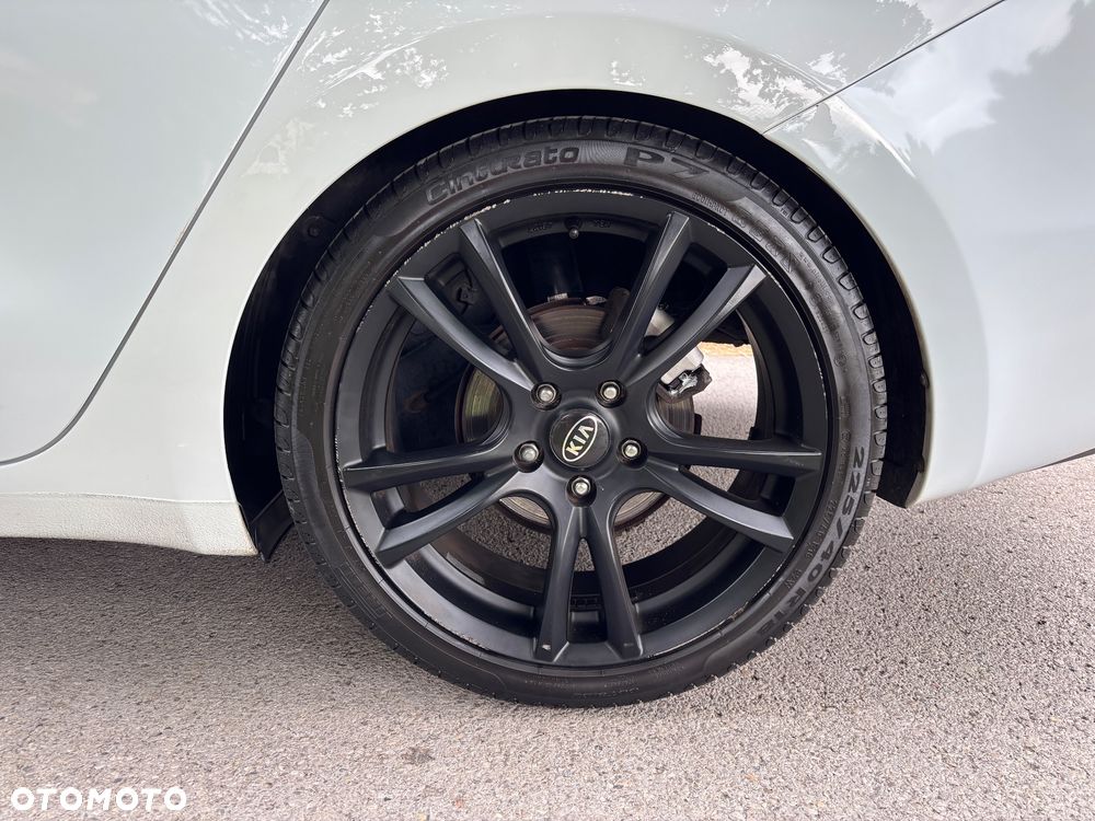 Kia Ceed 1.6 CRDi 128 ISG SW Dream-Team Edition - 22