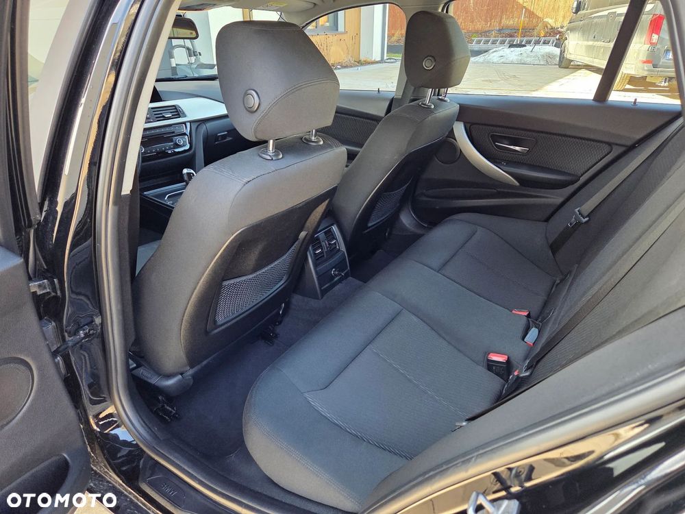 BMW Seria 3 318d - 8