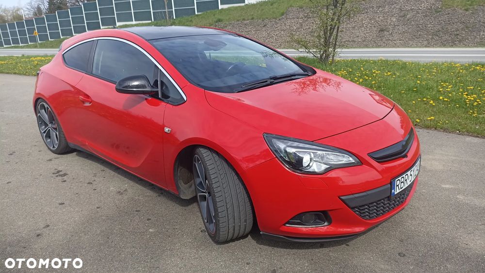 Opel Astra IV GTC 1.4 T Sport S&S - 15