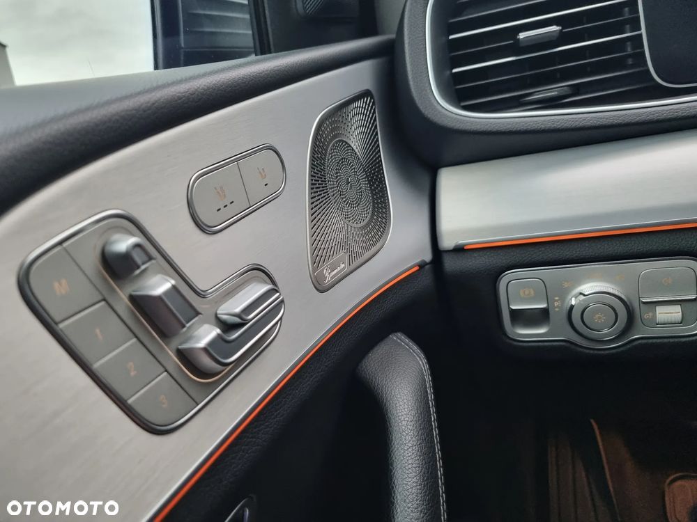 Mercedes-Benz GLE 300 d 4-Matic - 22