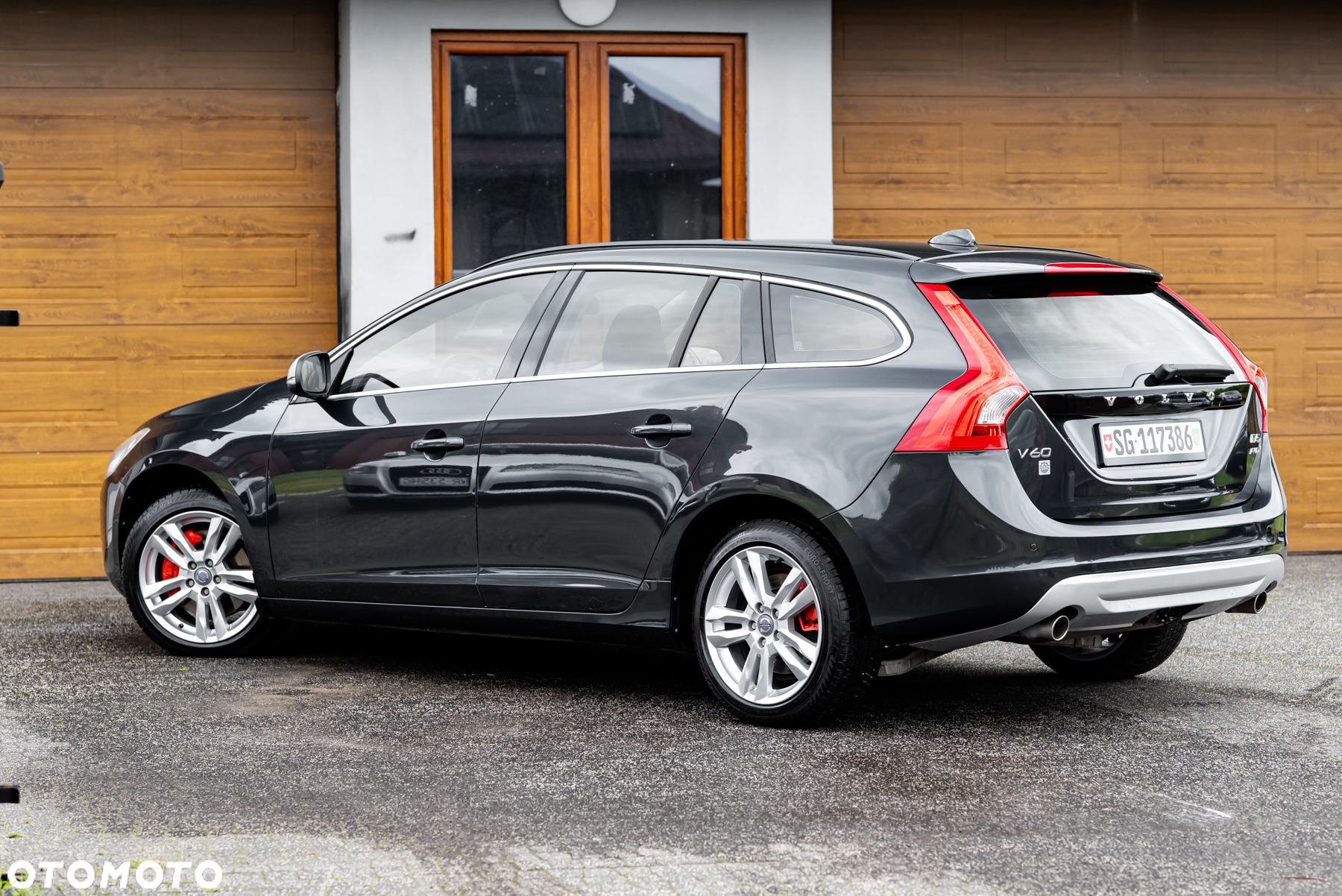 Volvo V60 D5 AWD - 4