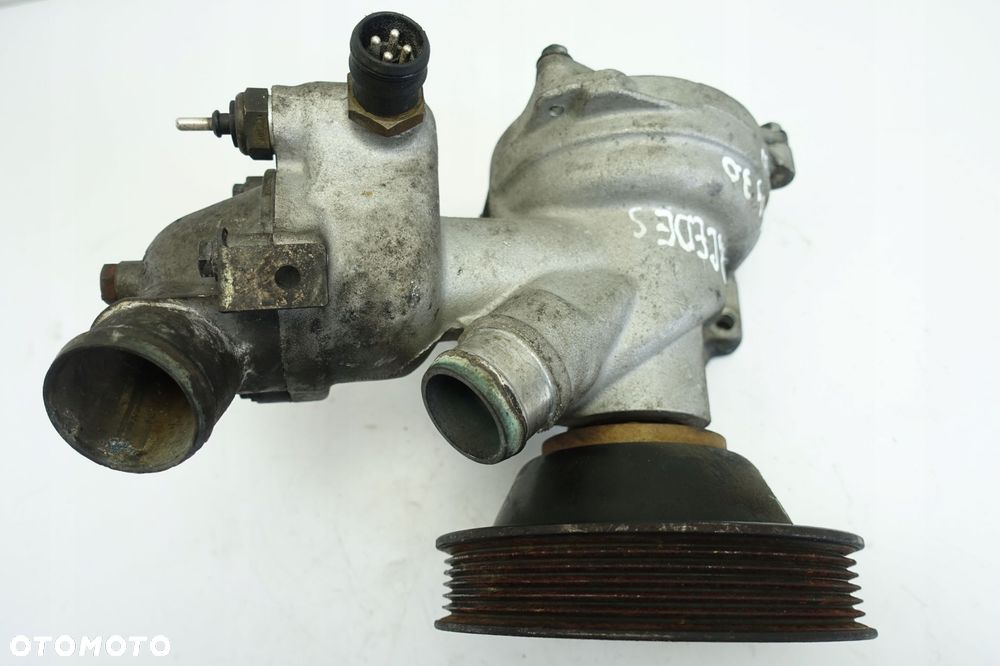 Mercedes W124 3.0 24V POMPA WODY R1042030274 - 2
