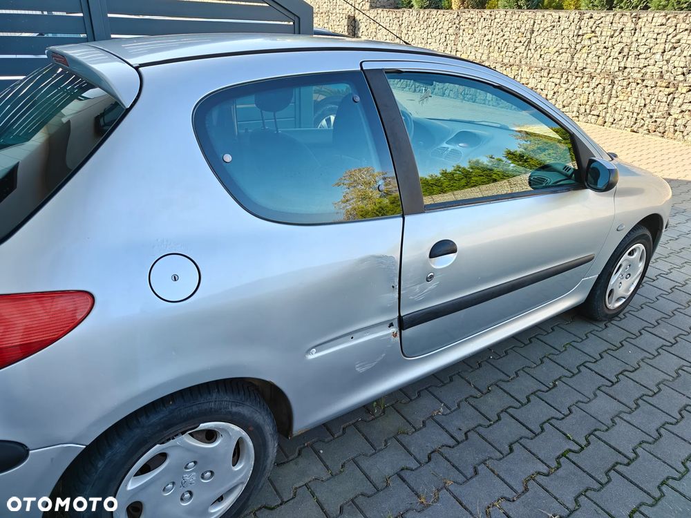 Peugeot 206 - 3