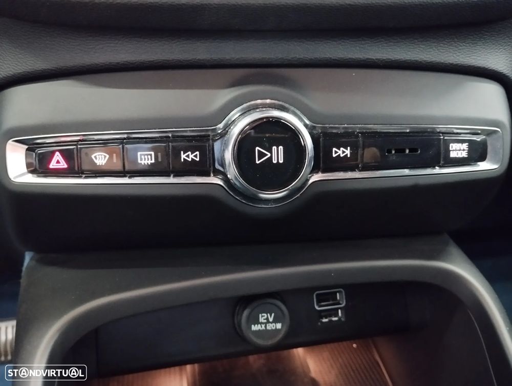 Volvo XC 40 1.5 T5 PHEV Plus Dark - 39