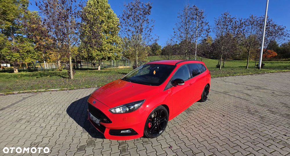 Ford Focus 2.0 EcoBoost ST mit Leder-Sport-Paket - 7