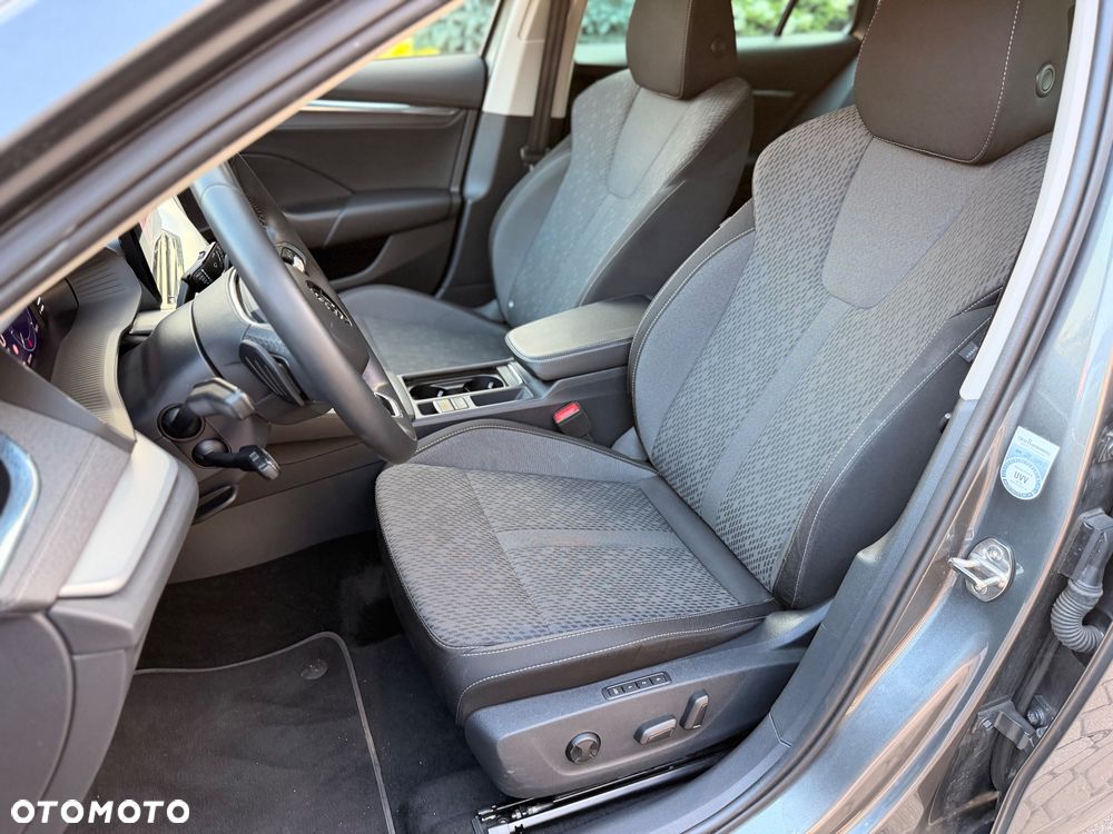 Skoda Octavia 2.0 TDI DSG Edition - 10