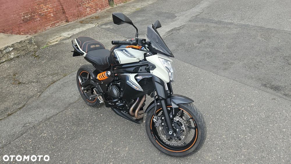 Kawasaki ER - 15