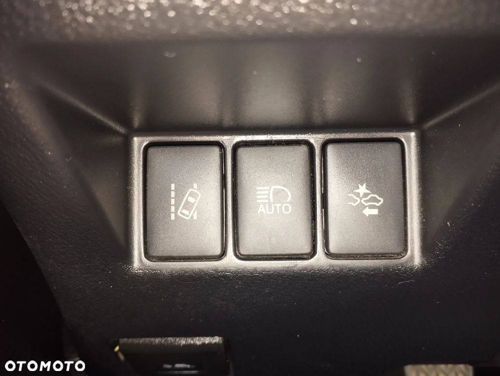 Toyota Yaris 1.0 Active EU6 - 21