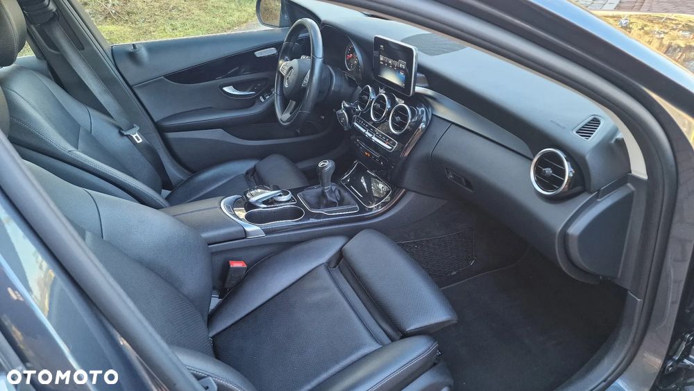 Mercedes-Benz Klasa C 200 (BlueTEC) d T Exclusive - 25