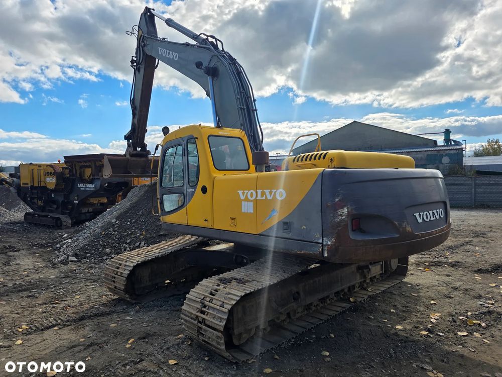Volvo EC240 LC - 1