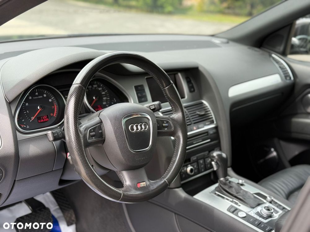 Audi Q7 - 19