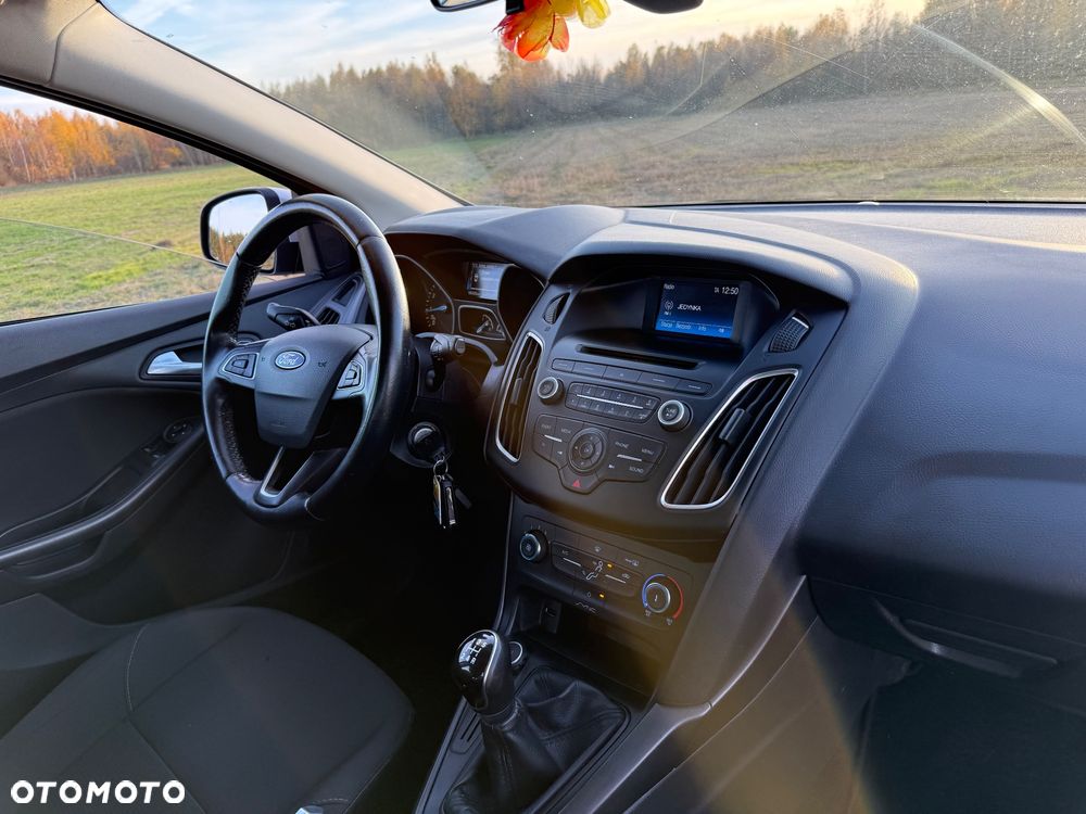 Ford Focus 1.6 SYNC Edition - 12