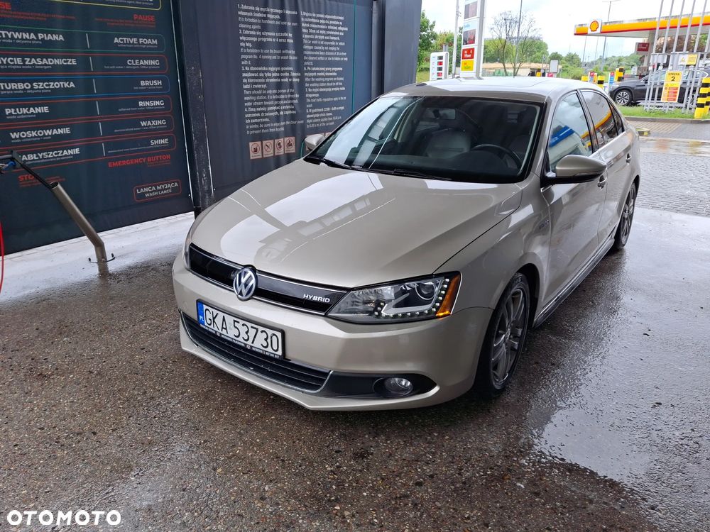Volkswagen Jetta Hybrid - 2