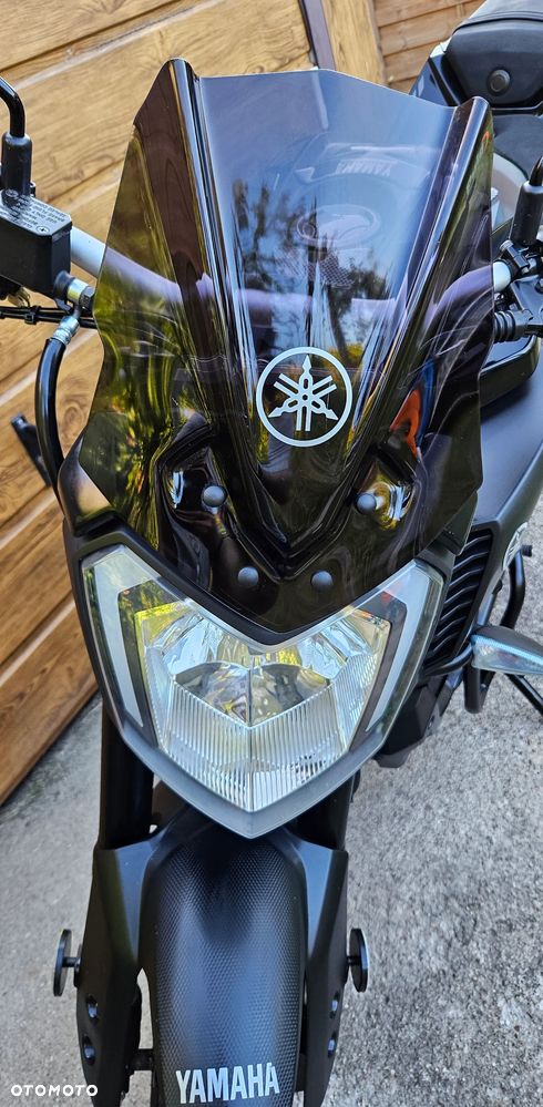 Yamaha MT - 15