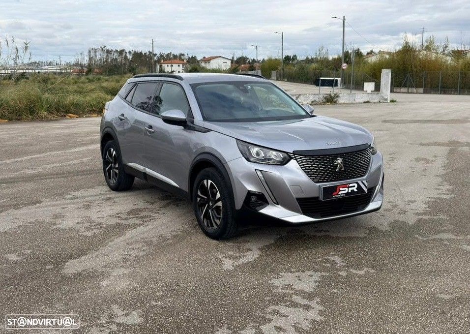 Peugeot 2008 1.2 PureTech Allure - 4