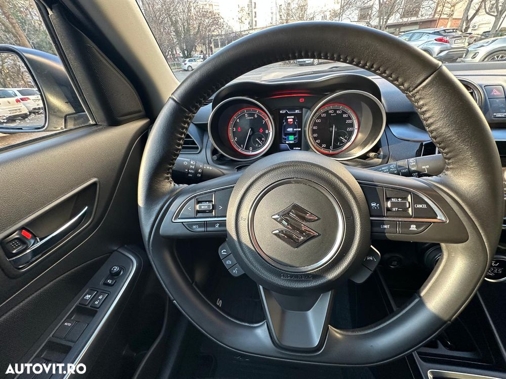 Suzuki Swift 1.2 Dualjet 12V AllGrip MHEV Spirit - 3