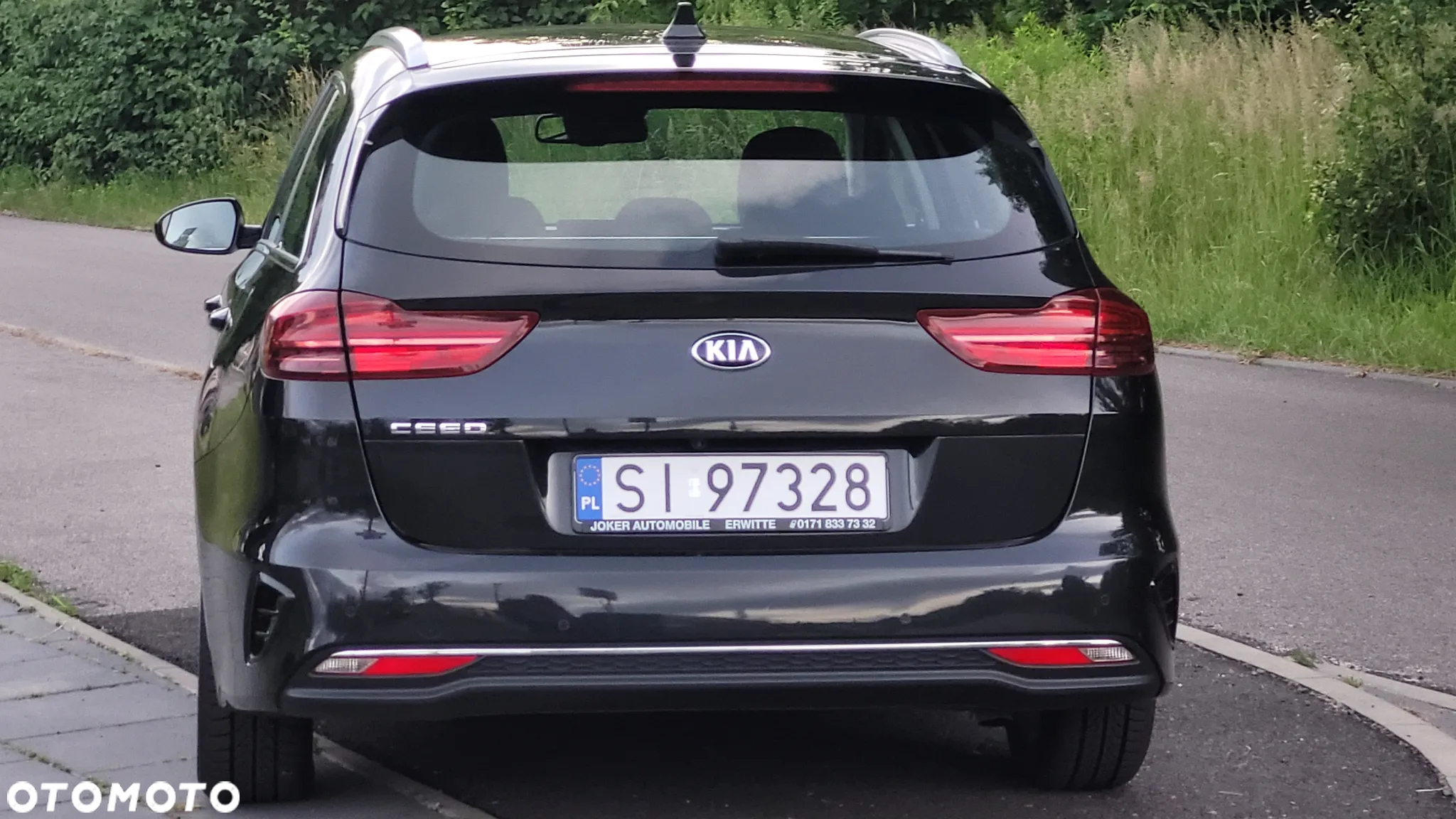 Kia Ceed - 11