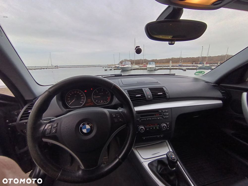 BMW Seria 1 118d DPF - 10
