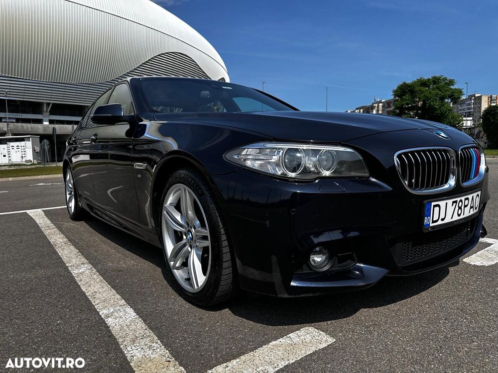 BMW Seria 5 525d xDrive AT - 16
