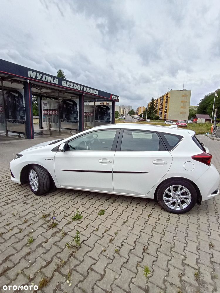 Toyota Auris 1.8 HSD Luna - 5