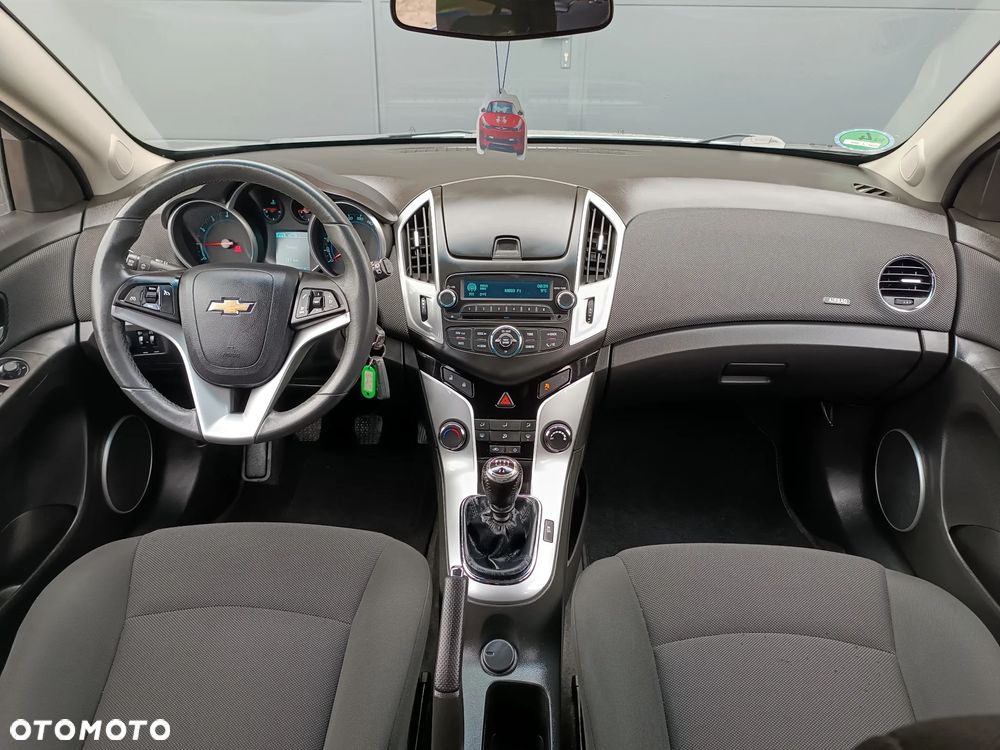 Chevrolet Cruze 1.6 LT+ - 13