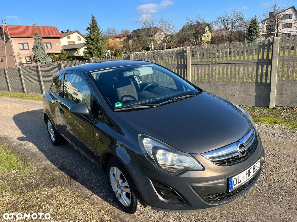 Opel Corsa 1.4 16V Innovation - 1