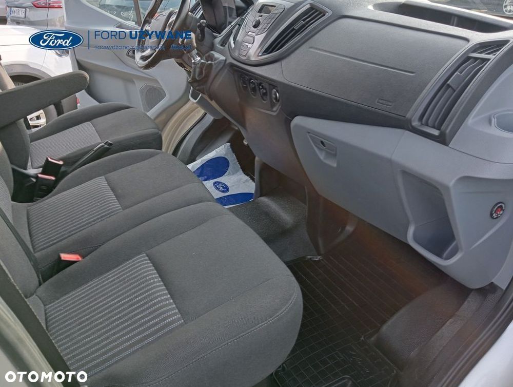 Ford Transit - 17