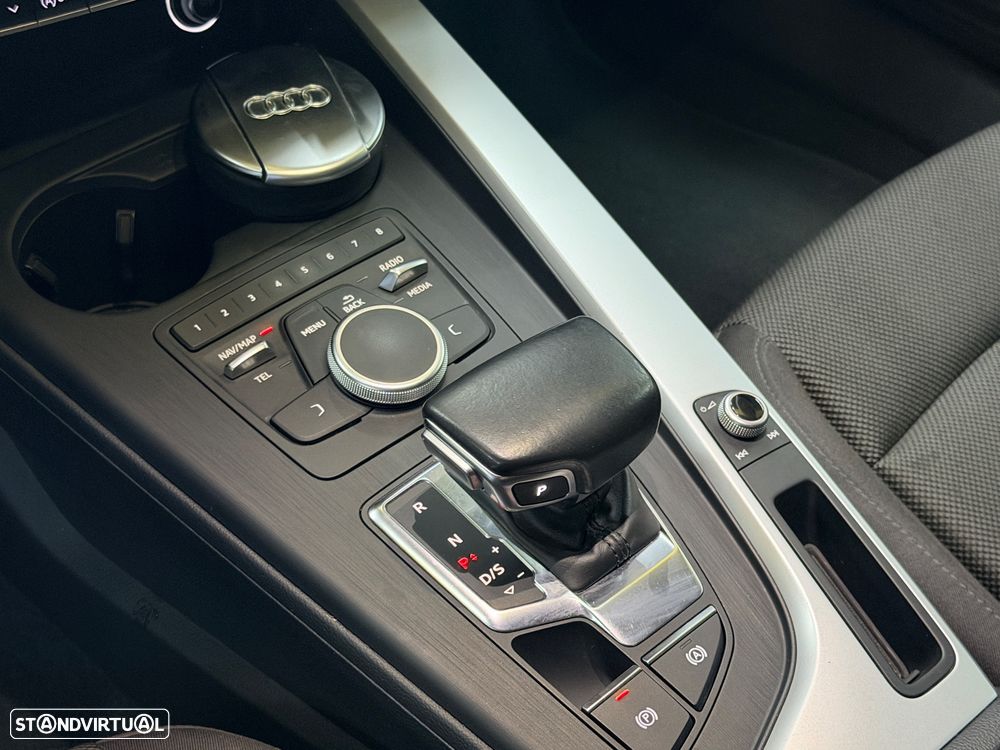 Audi A4 Avant 2.0 TDI S tronic quattro - 23