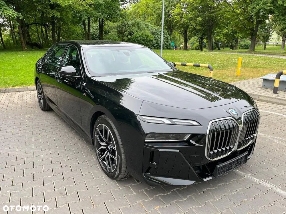 BMW Seria 7 740d xDrive sport - 10