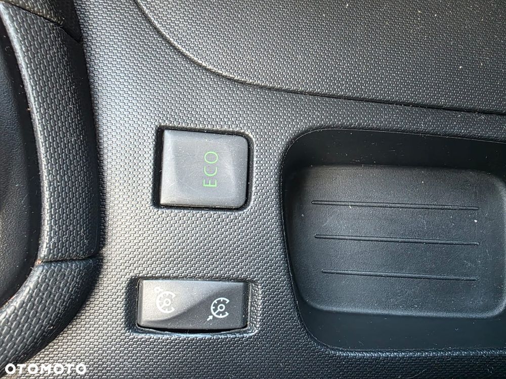 Renault Clio - 21