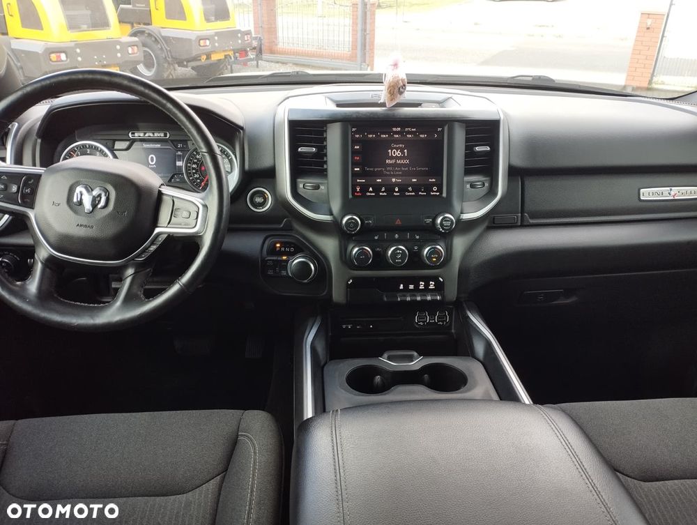 Dodge RAM 1500 5.7 4x4 - 8