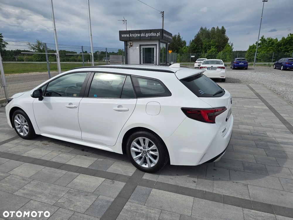 Toyota Corolla 1.8 Hybrid Comfort - 12