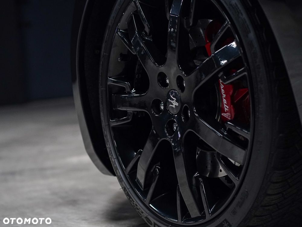 Maserati GranTurismo Sport - 25