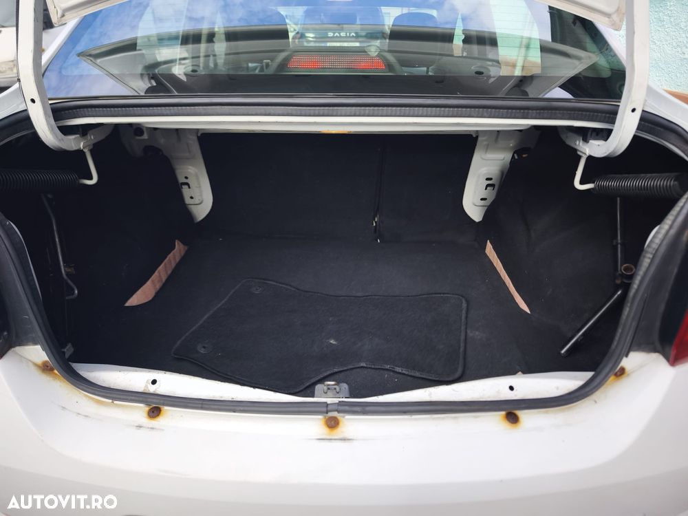 Dacia Logan 1.5 90CP Laureate - 7