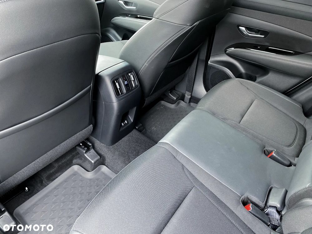 Hyundai Tucson 1.6 T-GDi Executive 2WD - 16