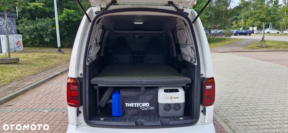 Volkswagen Caddy 2.0 California - 19