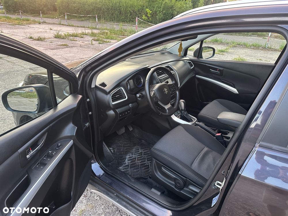 Suzuki SX4 1.6 Premium - 34