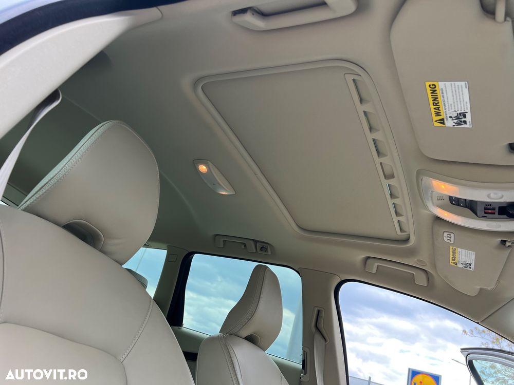 Volvo XC 70 - 6