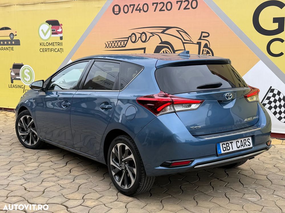 Toyota Auris 1.8 L VVT-i Sol + - 8