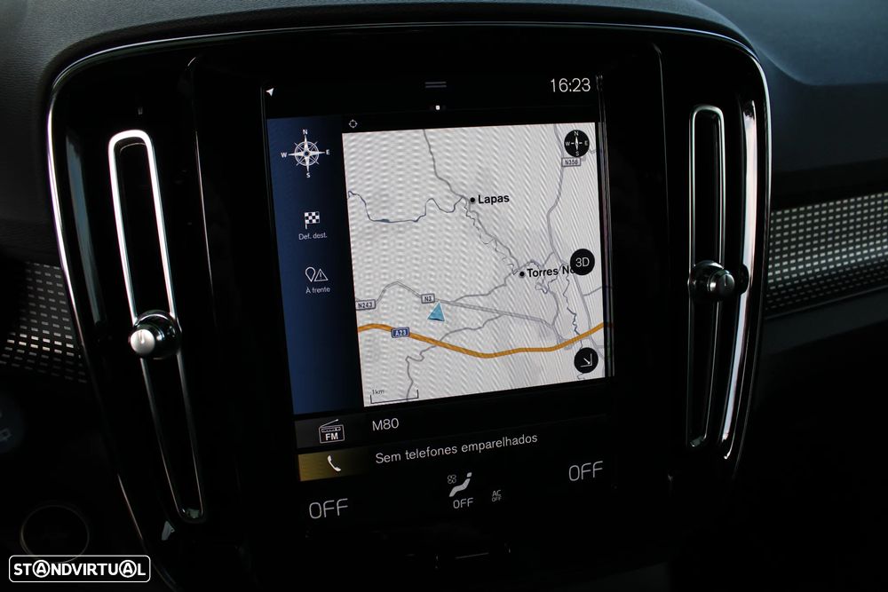 Volvo XC 40 1.5 T2 Plus Dark Auto - 22
