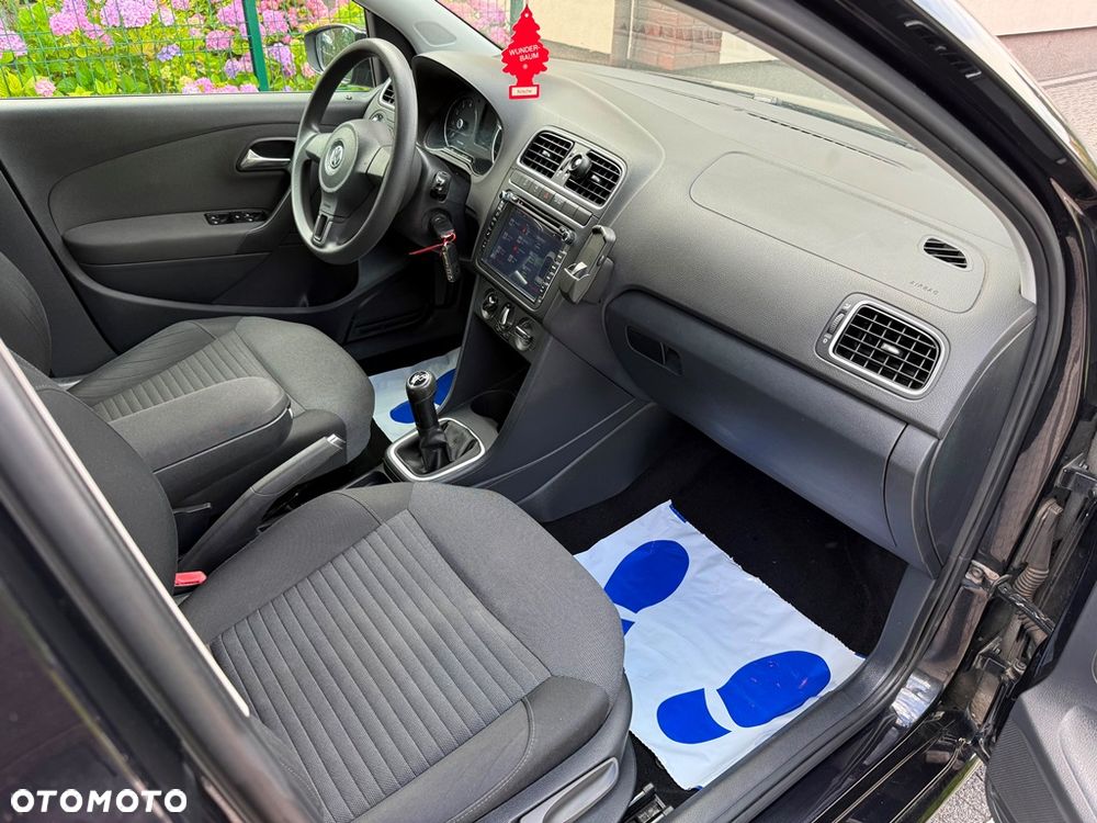 Volkswagen Polo 1.2 MATCH - 24