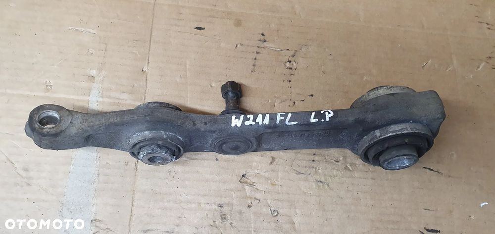 Wahacz lewy przód przedni Mercedes E-Klasa W211 Lift - 2